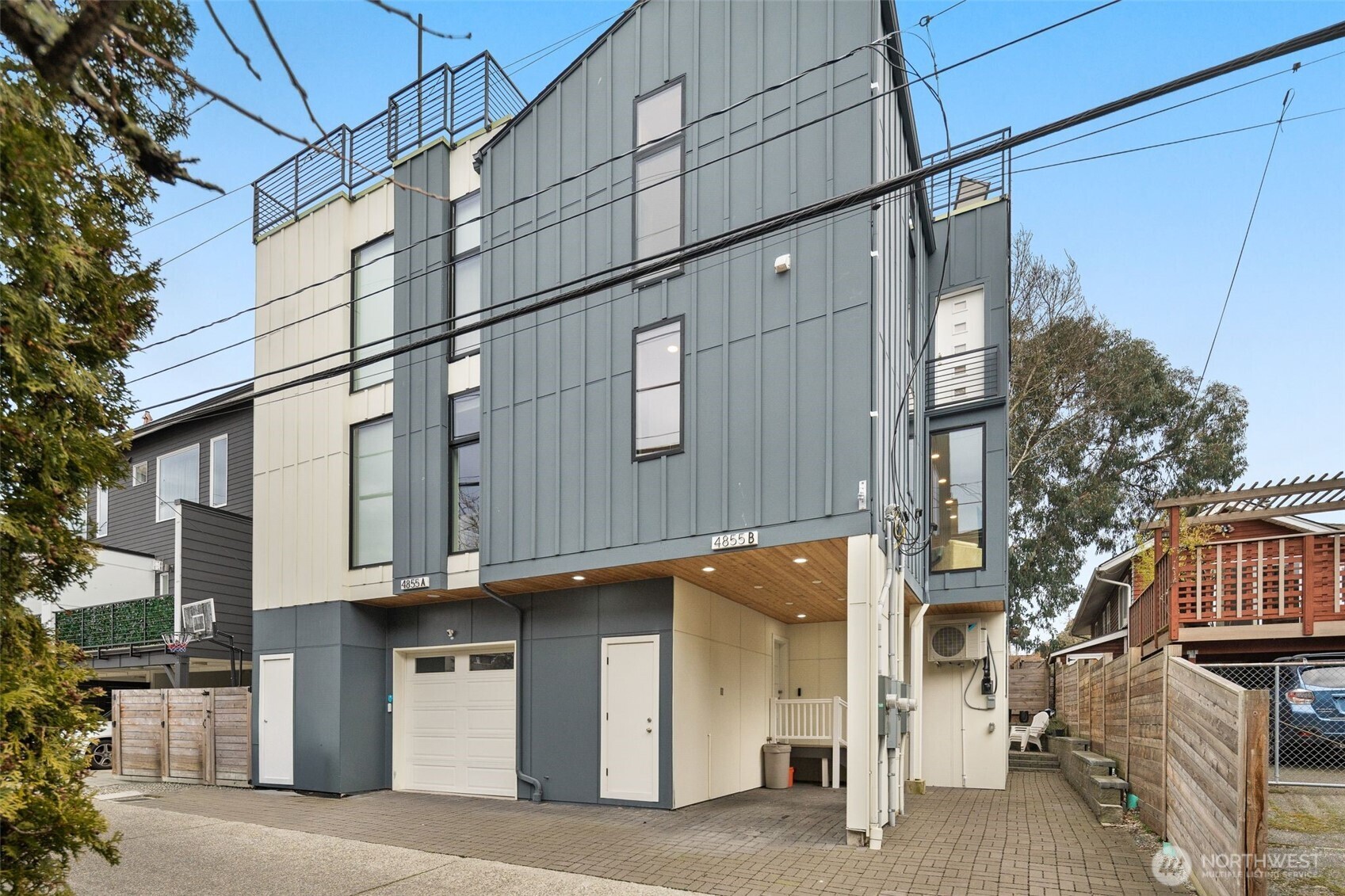 4855 42nd Avenue Southwest, Unit B Seattle, WA 98116 - Photo 28 of 29