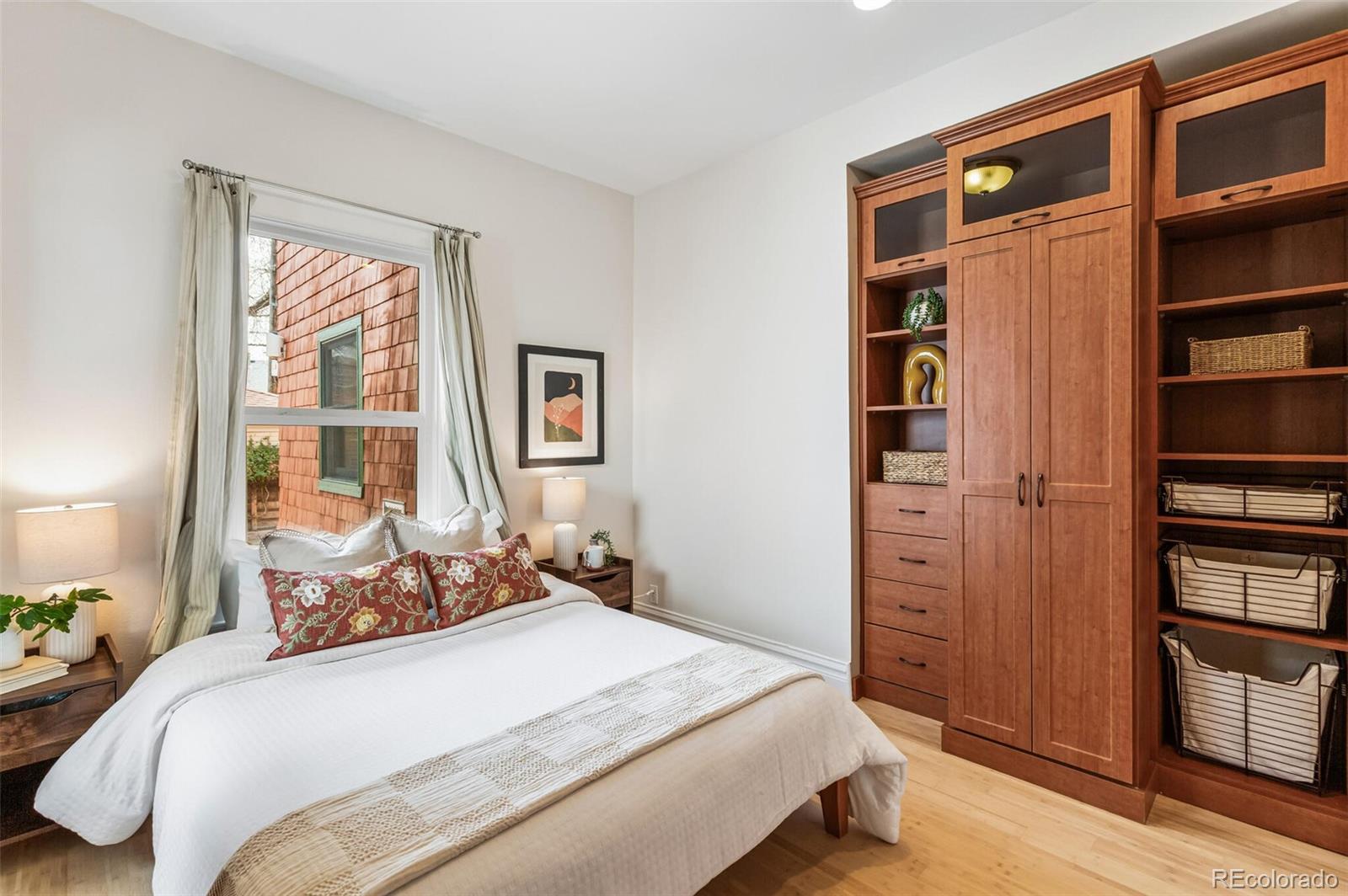 2576 Dexter Street Denver, CO 80207 - Photo 20 of 50