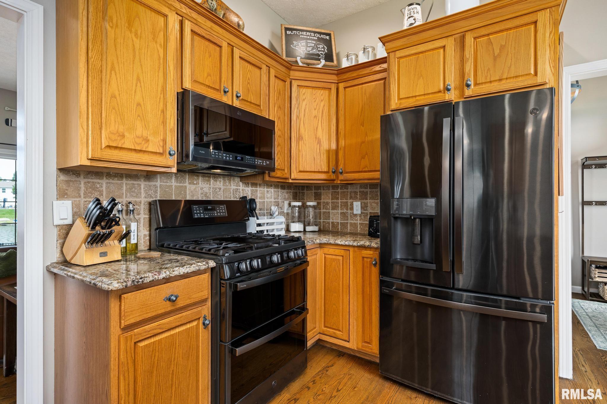 3210 Monterey Road Bloomington, IL 61704 - Photo 16 of 60