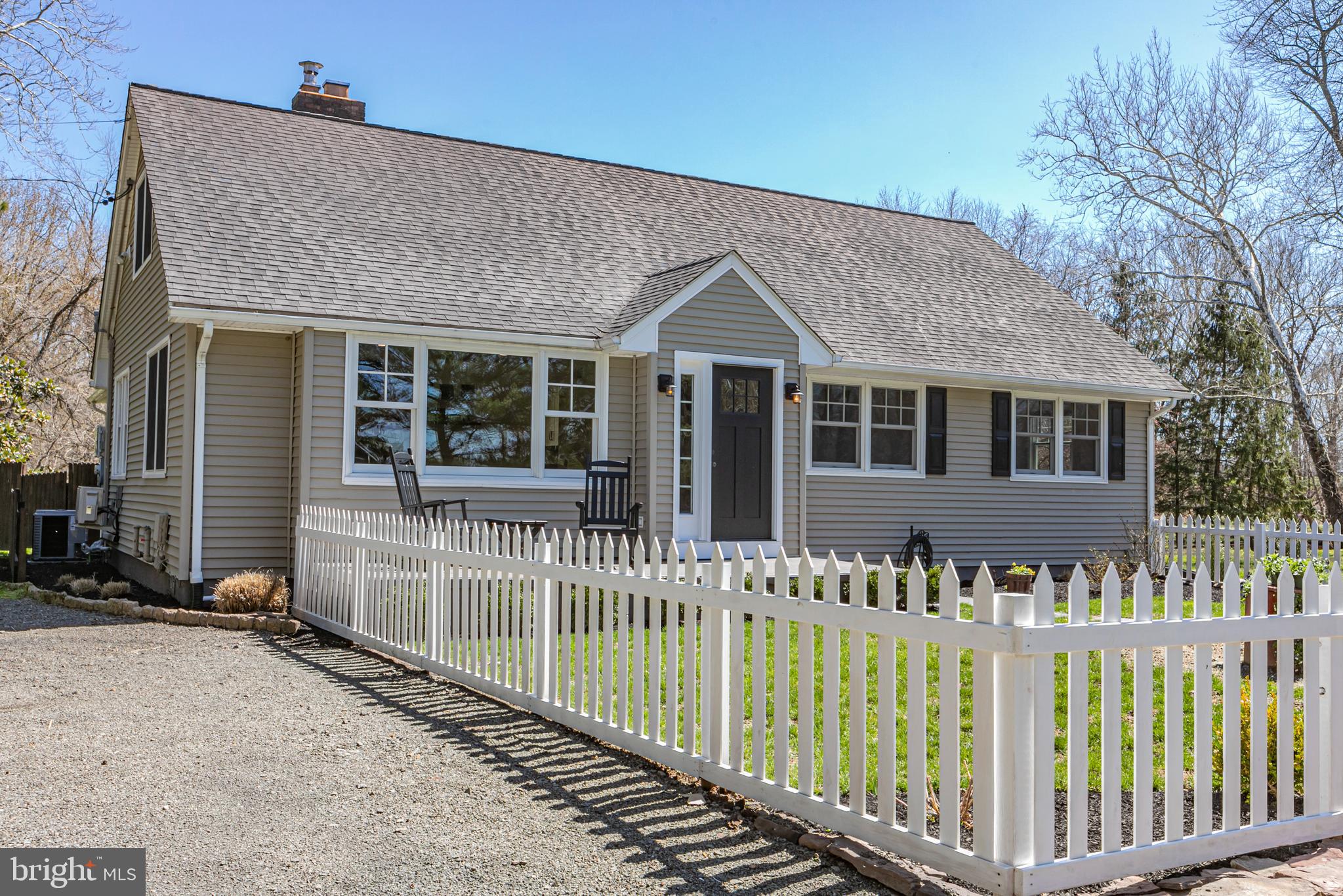 12 Old Mill Road Pennington, NJ 08534 - Photo 4 of 40