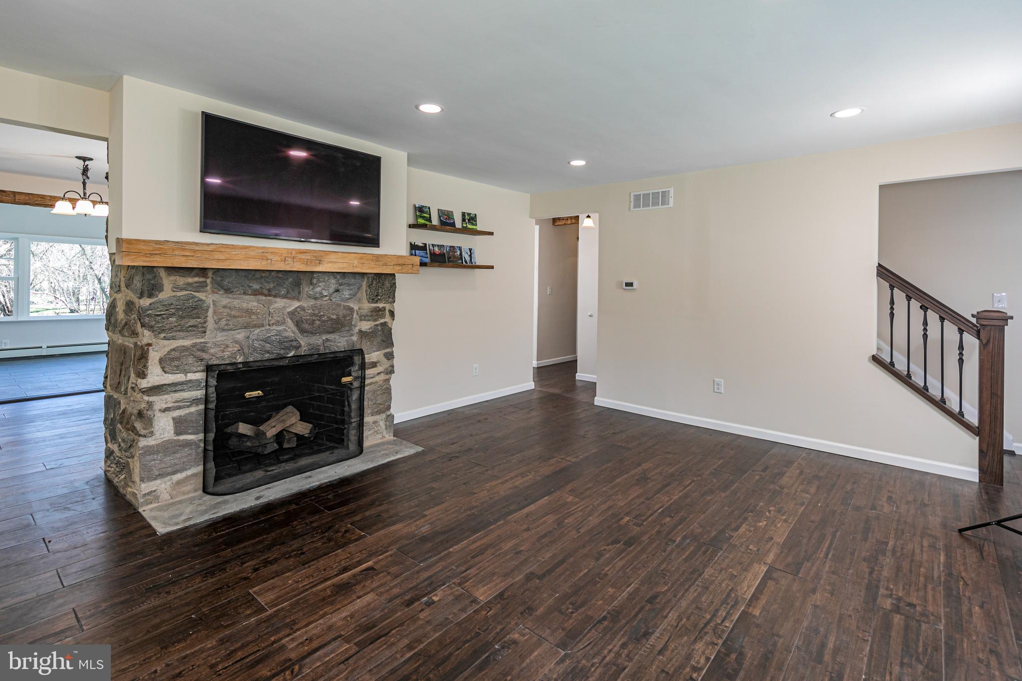 12 Old Mill Road Pennington, NJ 08534 - Photo 8 of 40