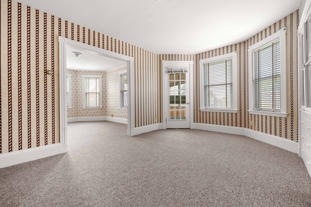 18 Raddin Grove Avenue Lynn, MA 01905 - Photo 21 of 42