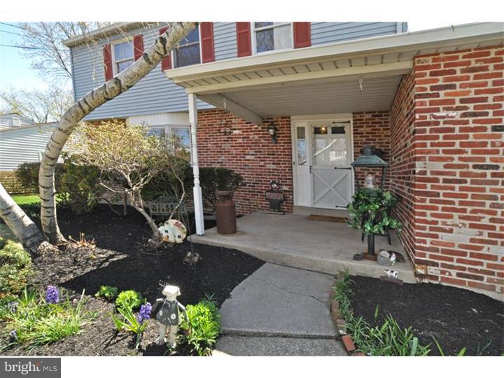 535 Lowell Road Warminster, PA 18974 - Photo 3 of 25 Exterior Front