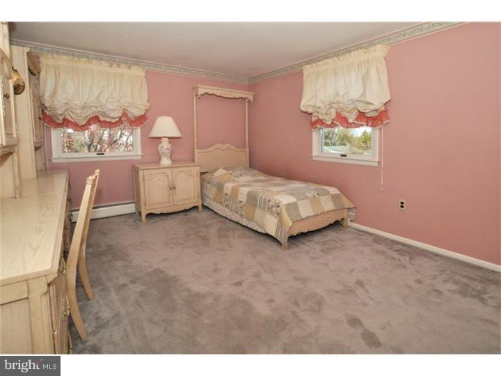 535 Lowell Road Warminster, PA 18974 - Photo 22 of 25 Bedroom 4