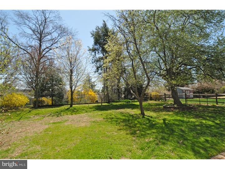 535 Lowell Road Warminster, PA 18974 - Photo 4 of 25 Exterior