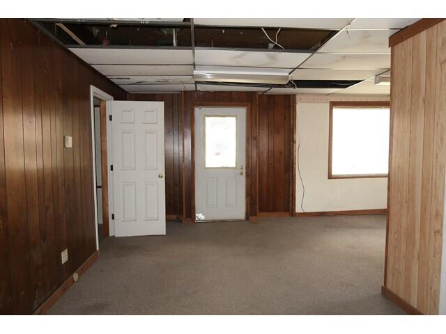 289 Main Street Canaan, ME 04924 - Photo 37 of 54 Living_Area_18