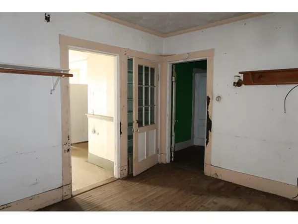 $74,900 | 289 Main Street, Canaan, ME 04924