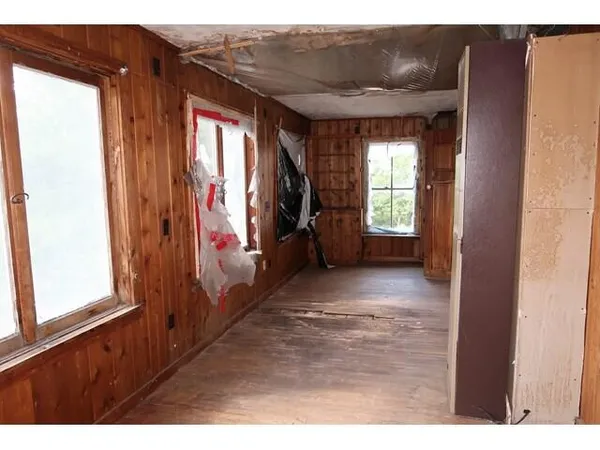 $74,900 | 289 Main Street, Canaan, ME 04924