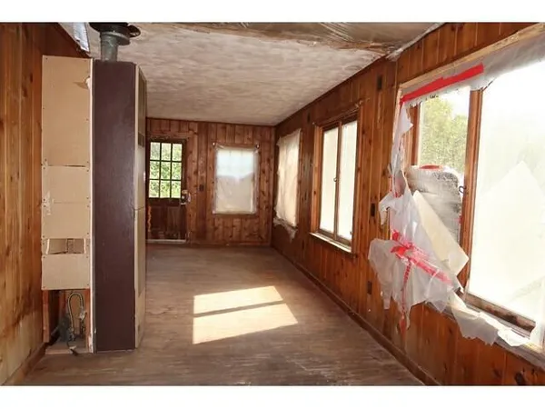 $74,900 | 289 Main Street, Canaan, ME 04924