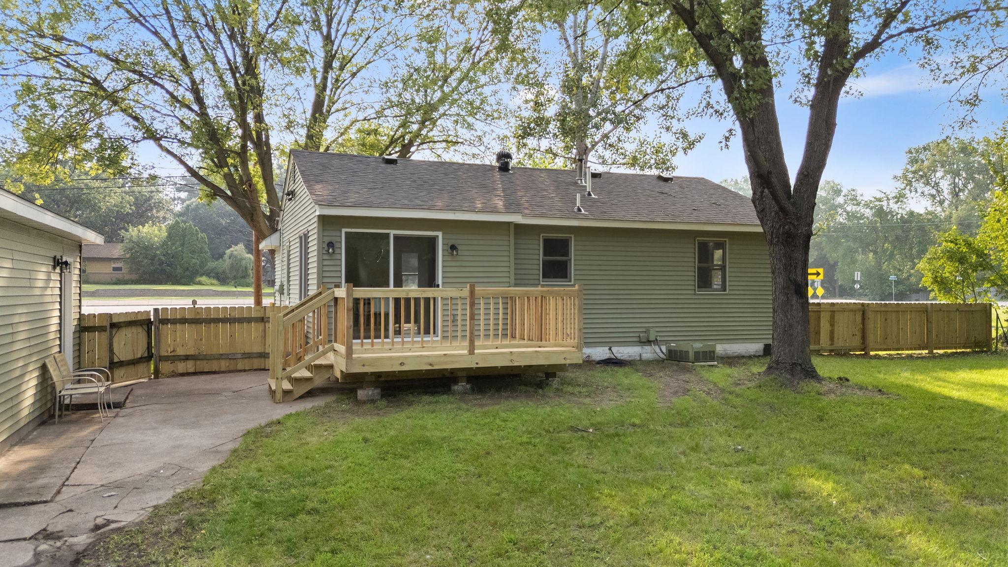 8433 East River Road Coon Rapids, MN 55433 - Photo 36 of 51