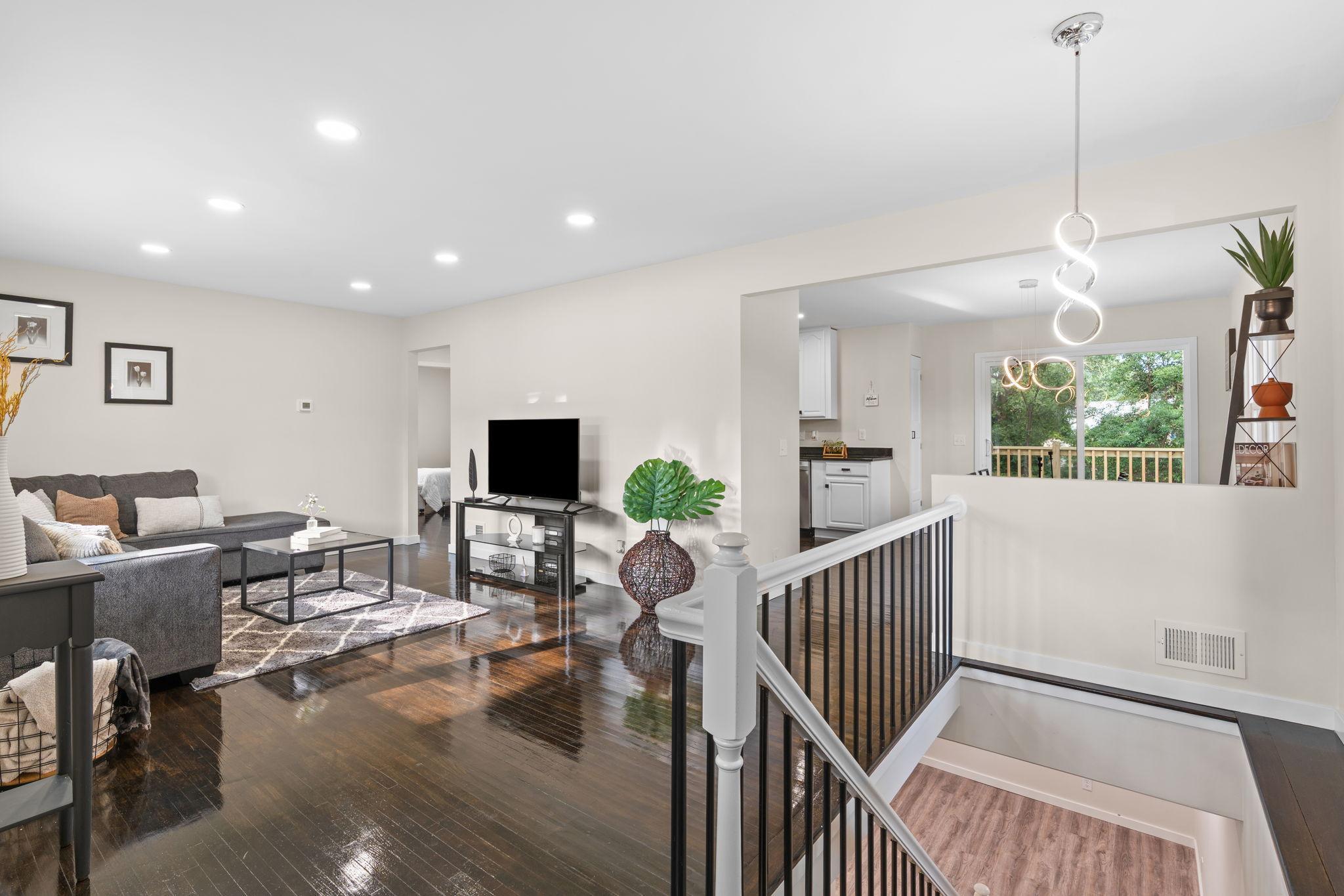 8433 East River Road Coon Rapids, MN 55433 - Photo 6 of 51