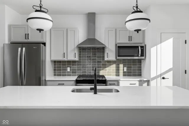 $424,900 | 441 Leota Street, Indianapolis, IN 46203