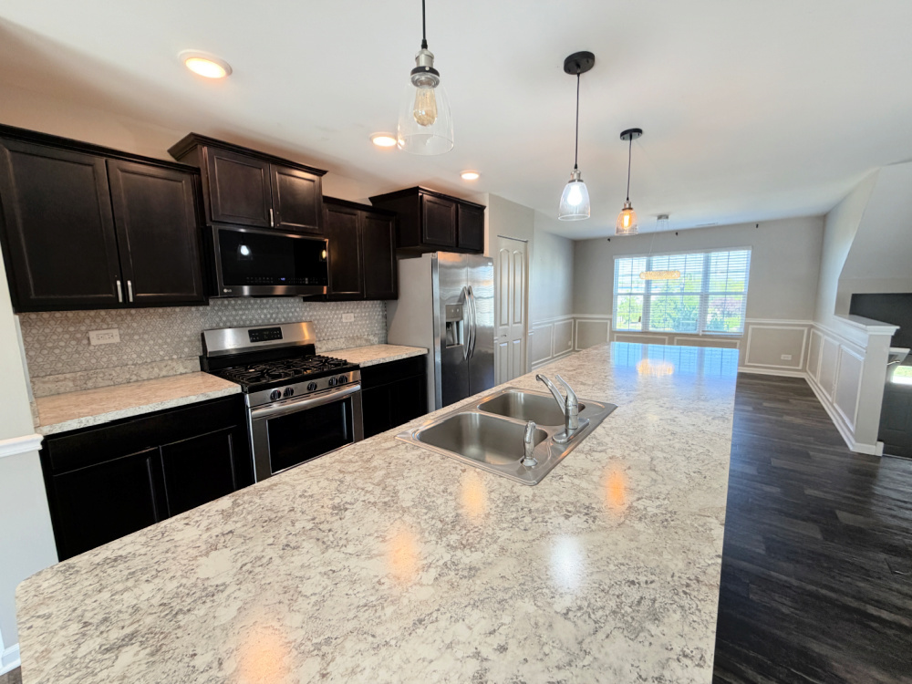 2346 Upland Road, Unit 2274 Pingree Grove, IL 60140 - Photo 4 of 13