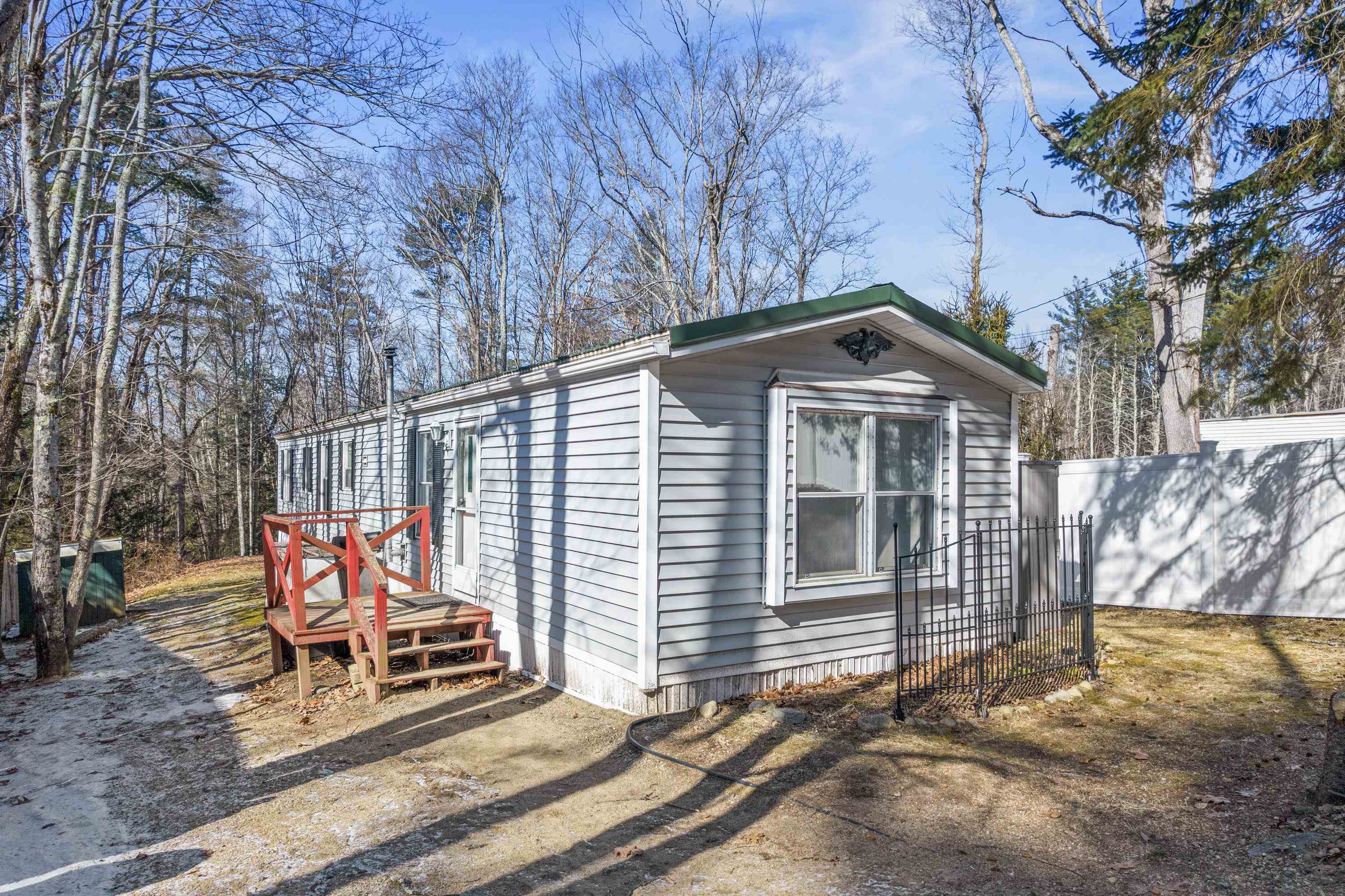 20 Nottingham Road Raymond, NH 03077 - Photo 1 of 40