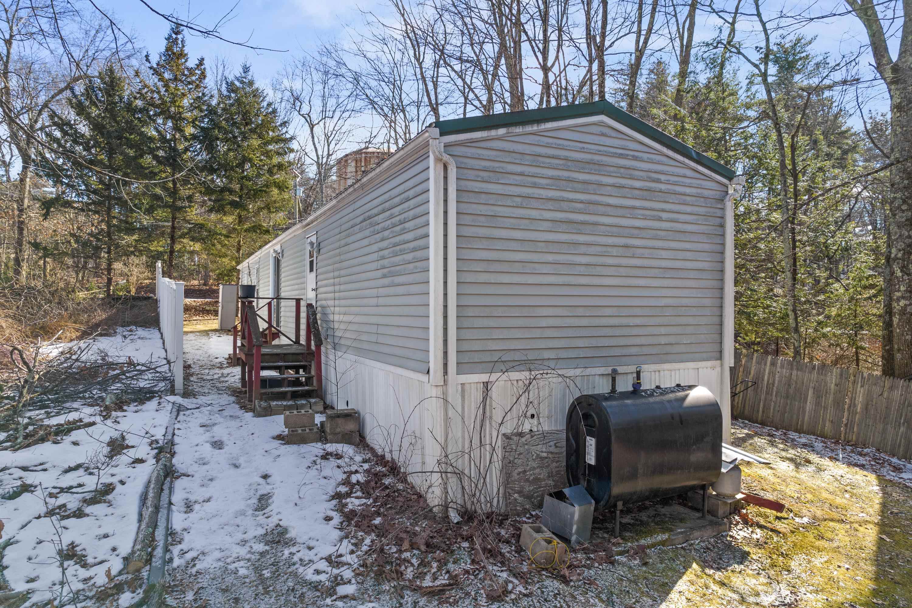 20 Nottingham Road Raymond, NH 03077 - Photo 30 of 40