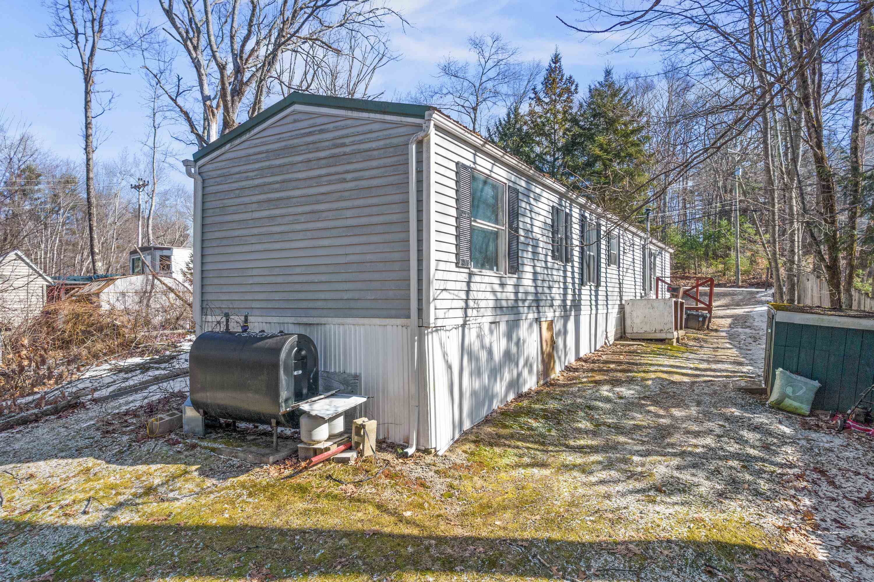 20 Nottingham Road Raymond, NH 03077 - Photo 31 of 40
