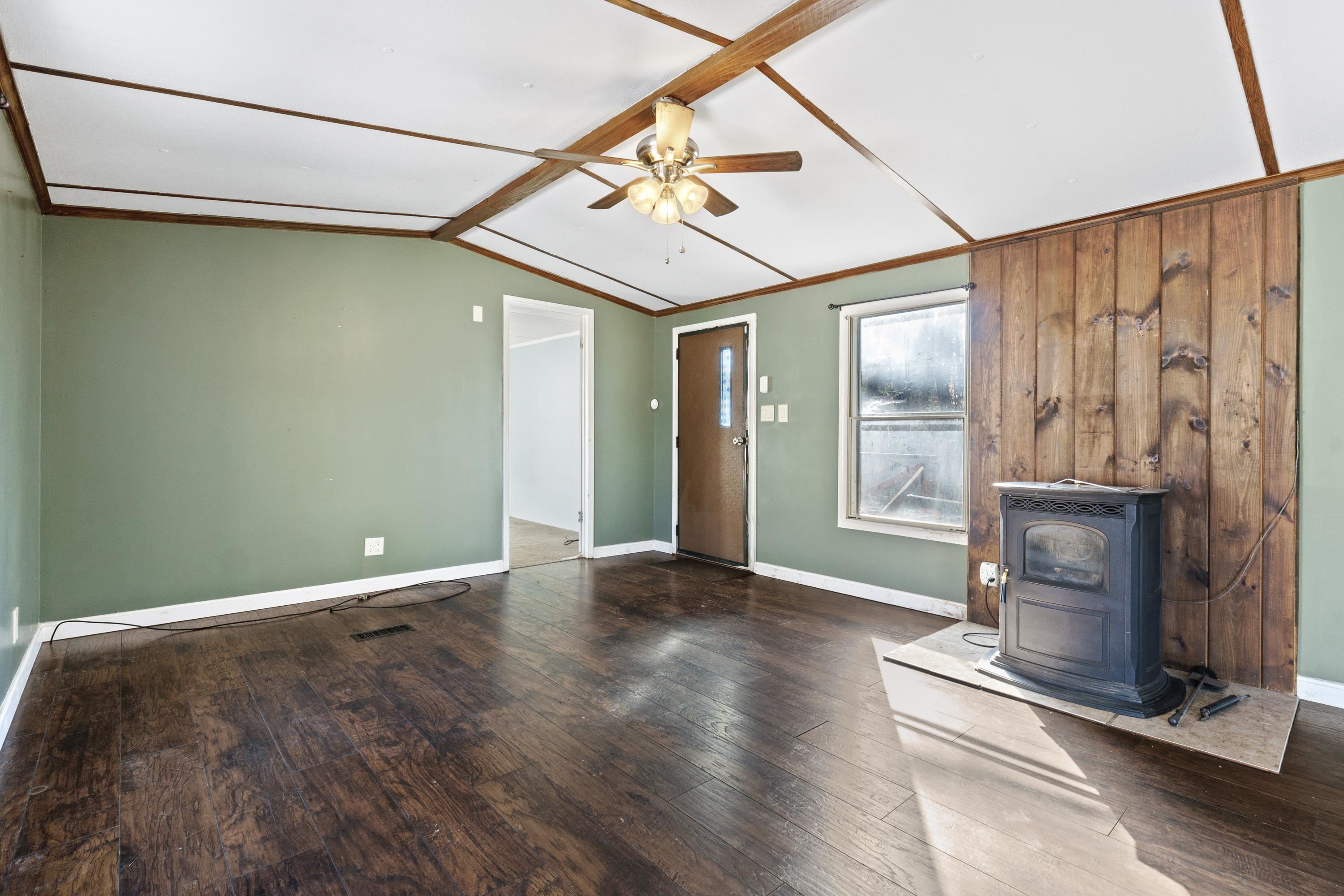 20 Nottingham Road Raymond, NH 03077 - Photo 4 of 40