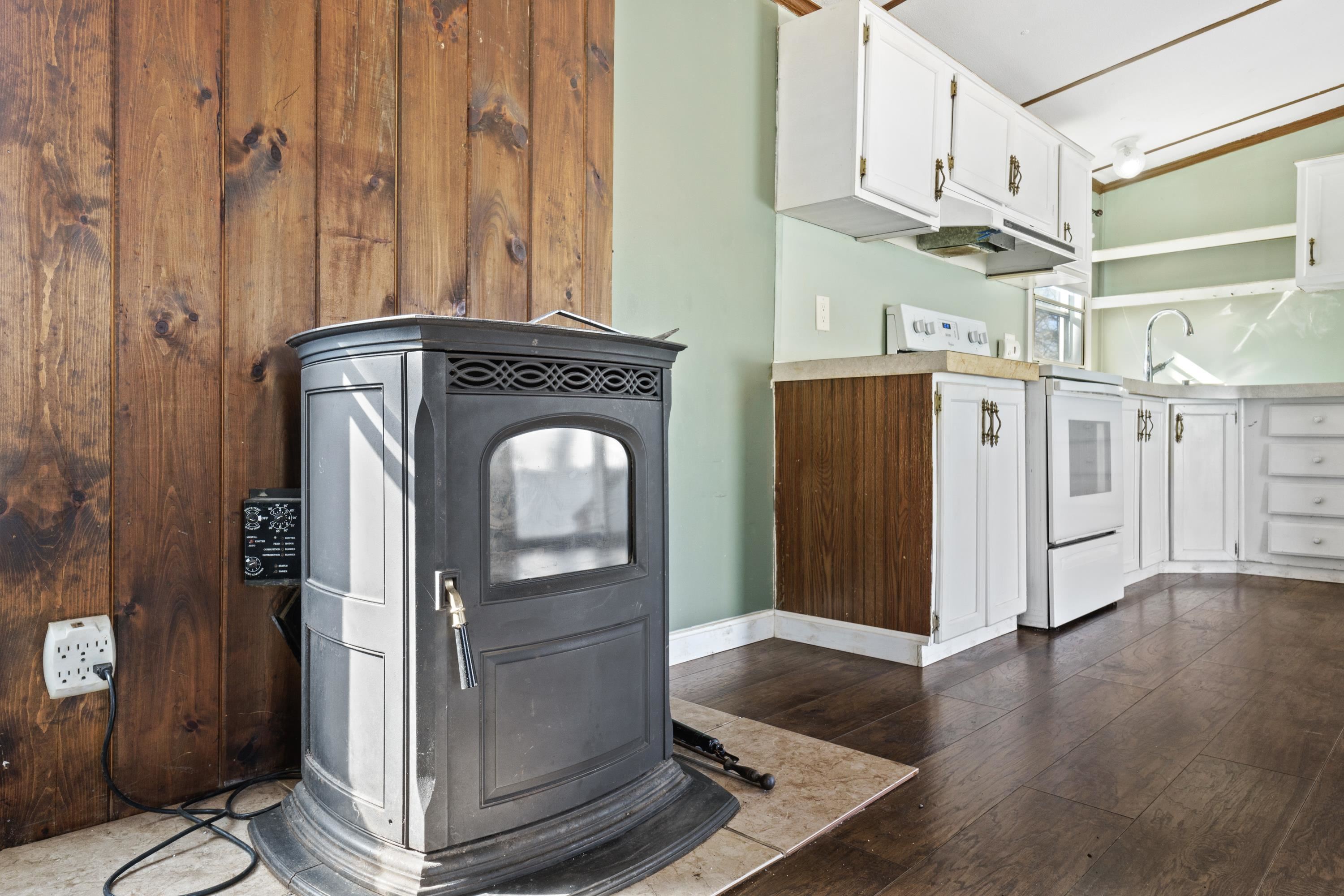 20 Nottingham Road Raymond, NH 03077 - Photo 6 of 40