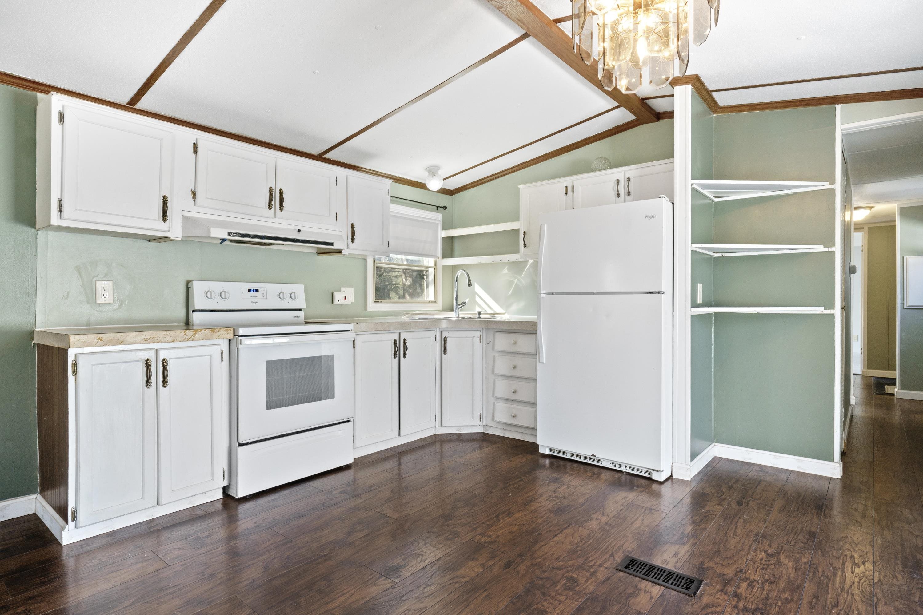 20 Nottingham Road Raymond, NH 03077 - Photo 8 of 40