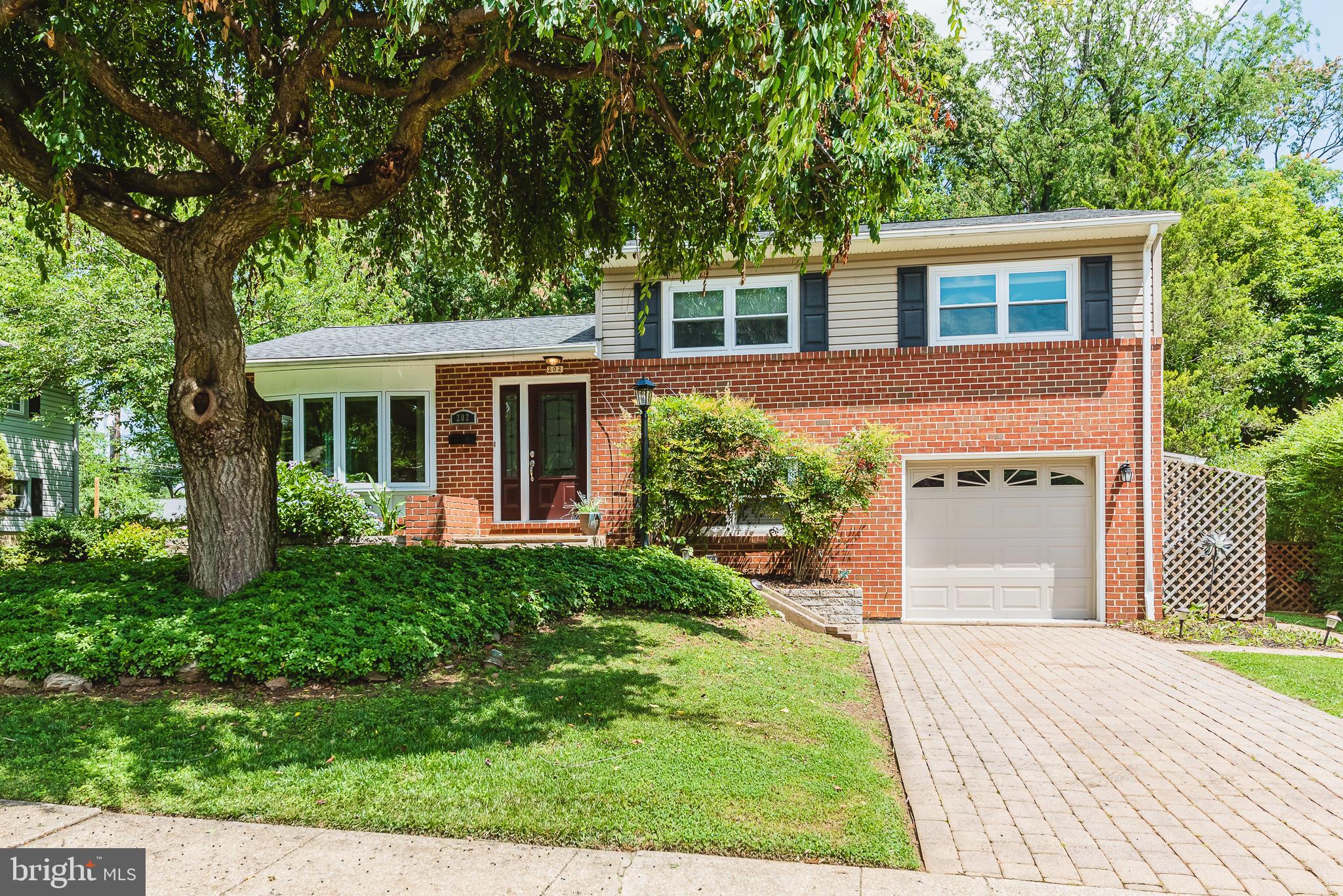 202 Burning Tree Road Lutherville-Timonium, MD 21093 - Photo 1 of 31 Move In ready 3 level split in Pine Valley!