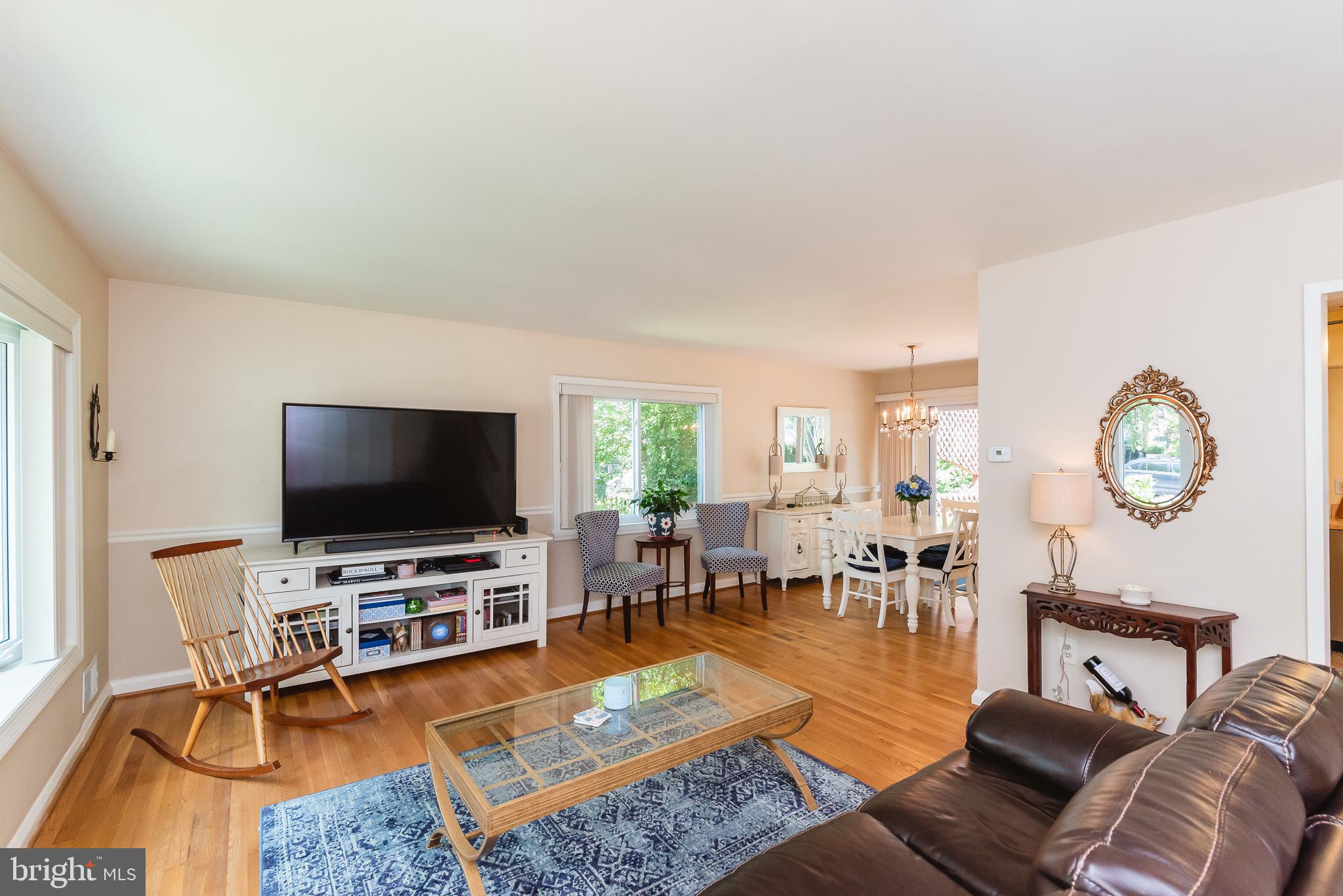 202 Burning Tree Road Lutherville-Timonium, MD 21093 - Photo 4 of 31 Living Room