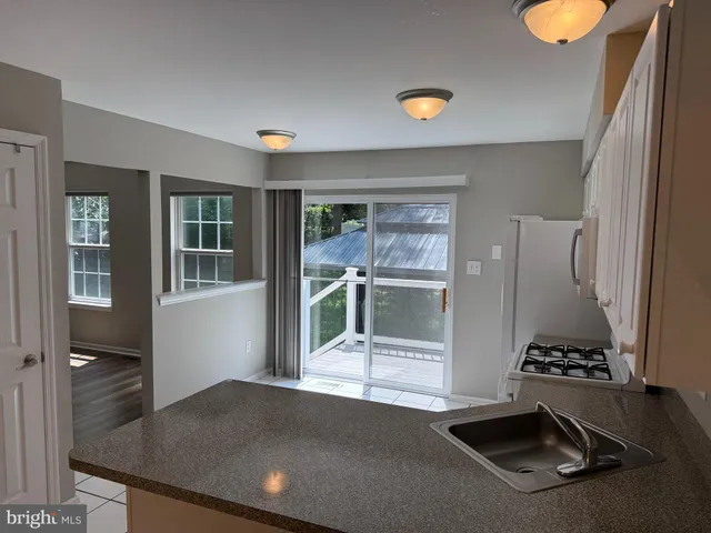 $339,900 | 4 Juniper Lane, Blackwood, NJ 08012