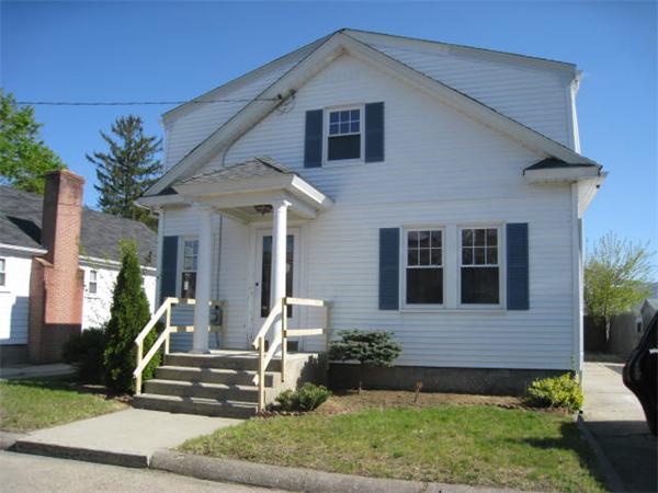 16 Metropolitan Road Providence, RI 02908 - Photo 1 of 9 Gallery Image 1