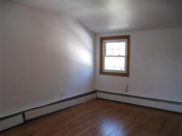 16 Metropolitan Road Providence, RI 02908 - Photo 8 of 9 Gallery Image 8