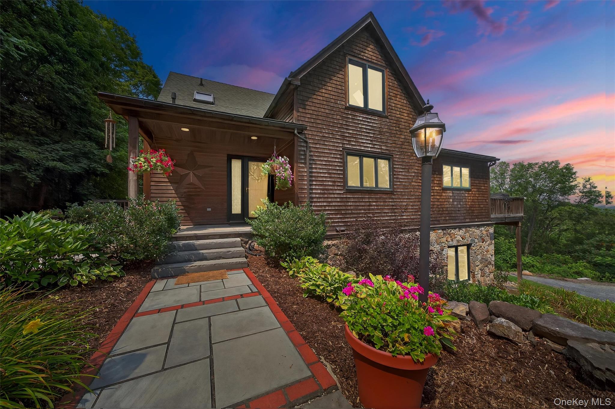 Welcome to 447 Newport Bridge Rd. in Pine Island NY (a hamlet within the Town of Warwick).