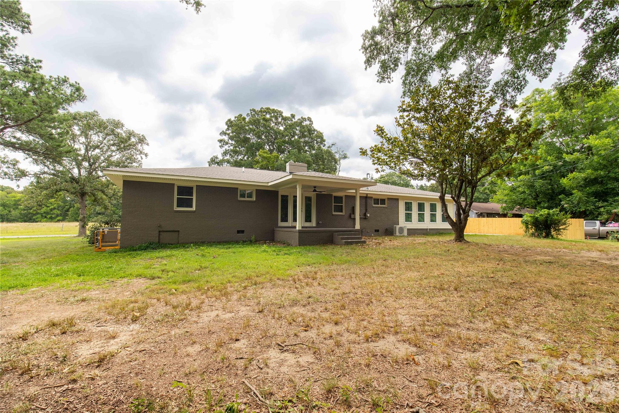 1297 Potter Road Lancaster, SC 29720 - Photo 4 of 31