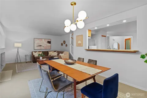 $949,000 | 7552 Northeast 203rd Street, Kenmore, WA 98028