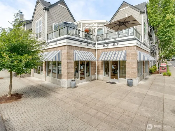 $2,500 | 1798 Southeast Columbia River Drive, Vancouver, WA 98661