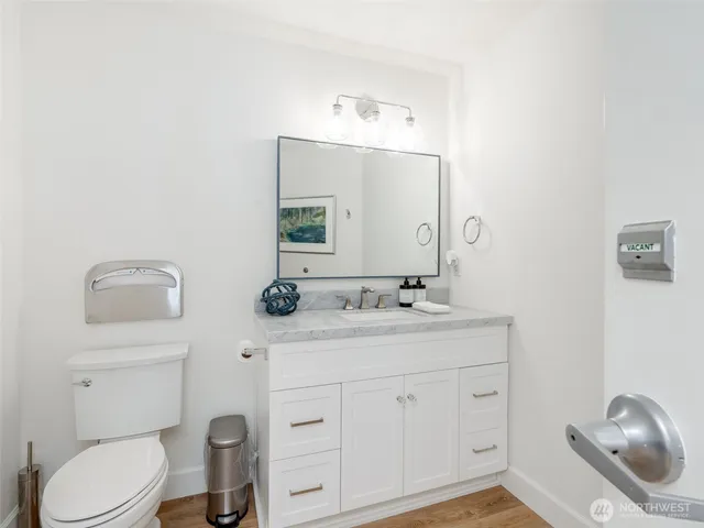 $2,500 | 1798 Southeast Columbia River Drive, Vancouver, WA 98661