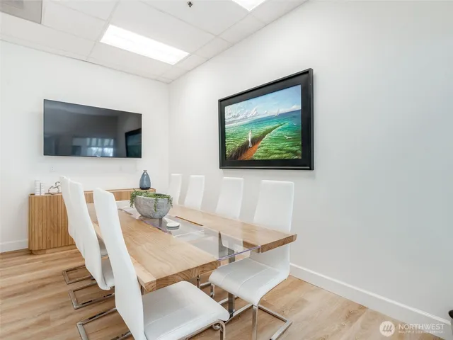 $2,500 | 1798 Southeast Columbia River Drive, Vancouver, WA 98661