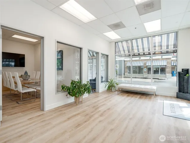 $2,500 | 1798 Southeast Columbia River Drive, Vancouver, WA 98661