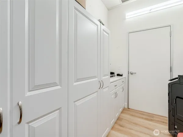 $2,500 | 1798 Southeast Columbia River Drive, Vancouver, WA 98661