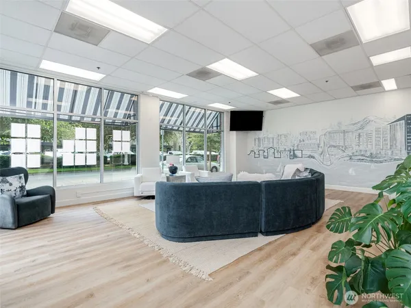 $2,500 | 1798 Southeast Columbia River Drive, Vancouver, WA 98661