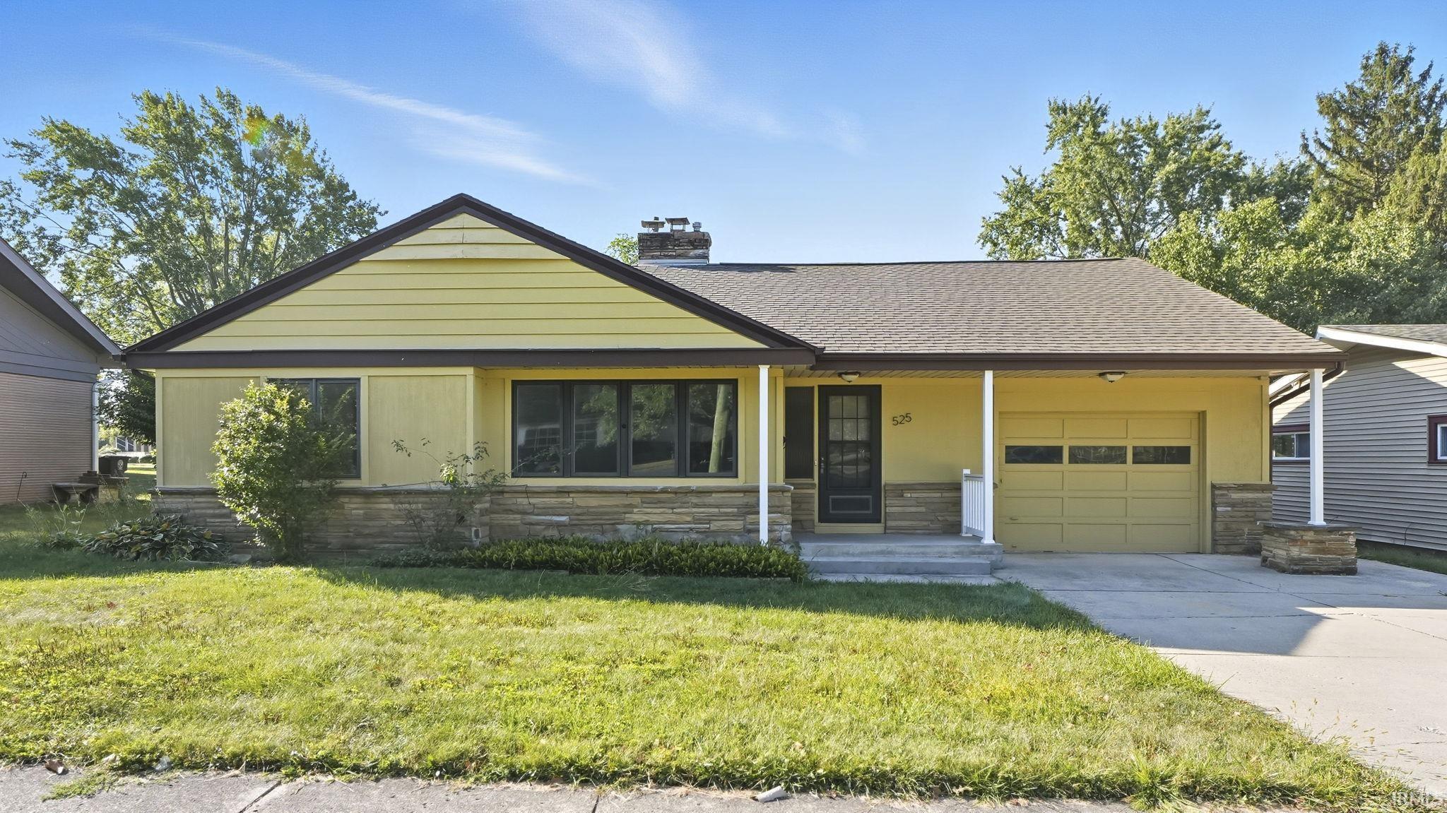 525 Pettit Avenue Fort Wayne, IN 46807 - Photo 1 of 35