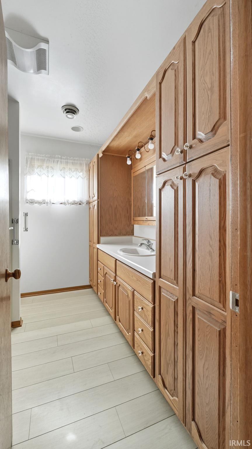 525 Pettit Avenue Fort Wayne, IN 46807 - Photo 27 of 35