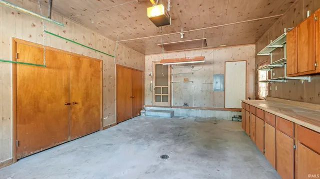 $214,900 | 525 Pettit Avenue, Fort Wayne, IN 46807