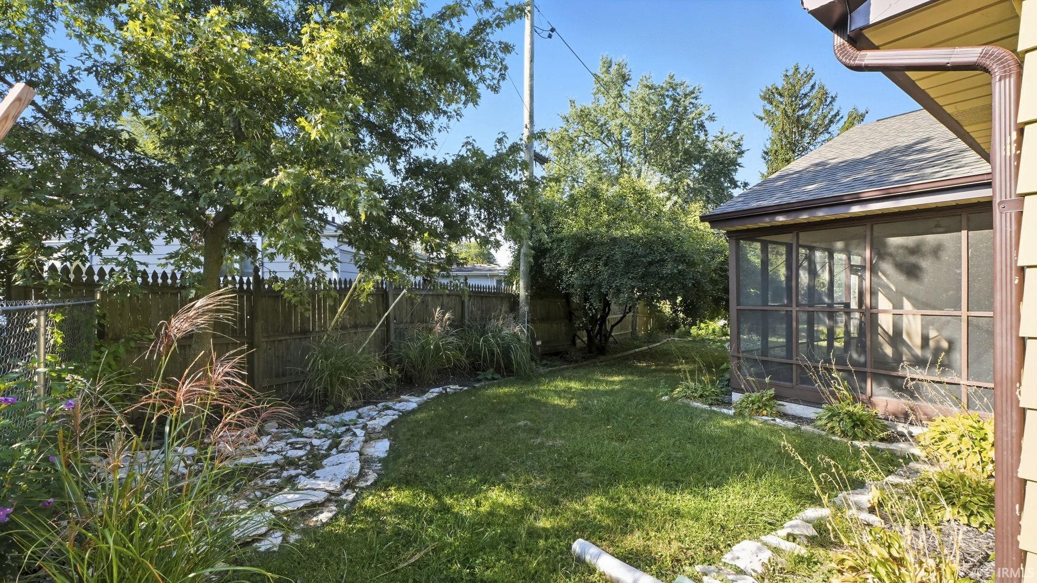 525 Pettit Avenue Fort Wayne, IN 46807 - Photo 32 of 35