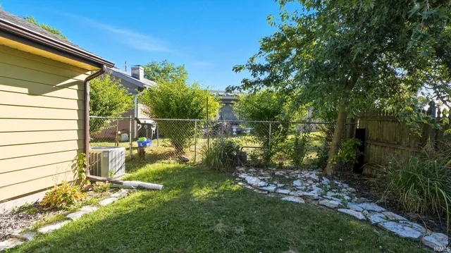 $214,900 | 525 Pettit Avenue, Fort Wayne, IN 46807