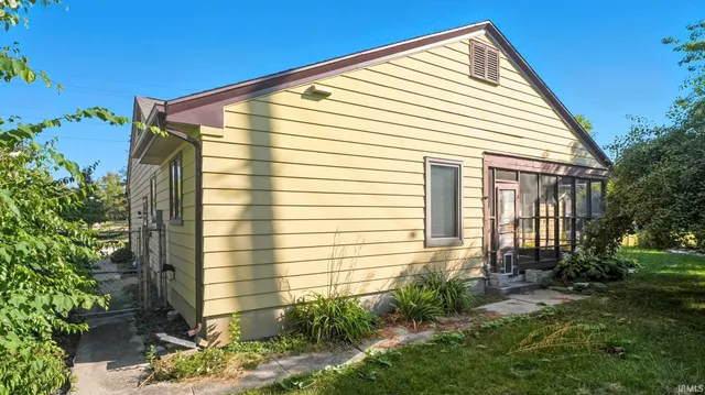 $214,900 | 525 Pettit Avenue, Fort Wayne, IN 46807