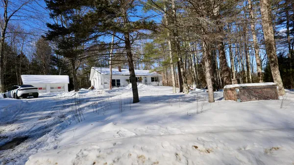 $299,900 | 7 Guptill Road, Belgrade, ME 04917