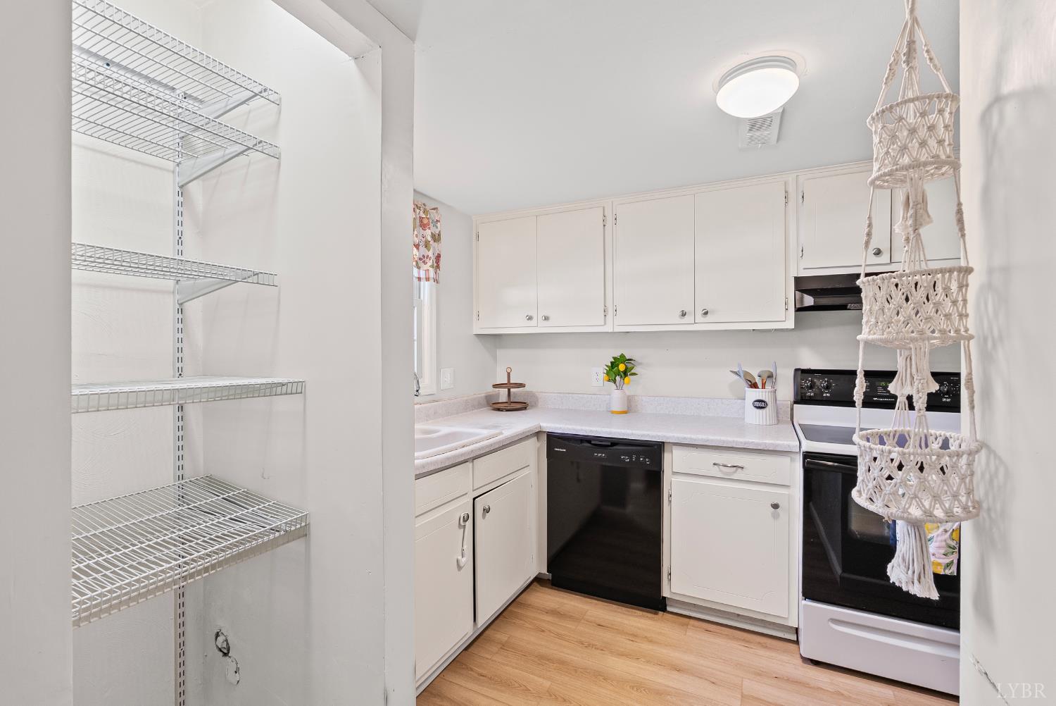 3101 Link Road, Unit 11 Lynchburg, VA 24503 - Photo 12 of 41 a kitchen with cabinets and appliances