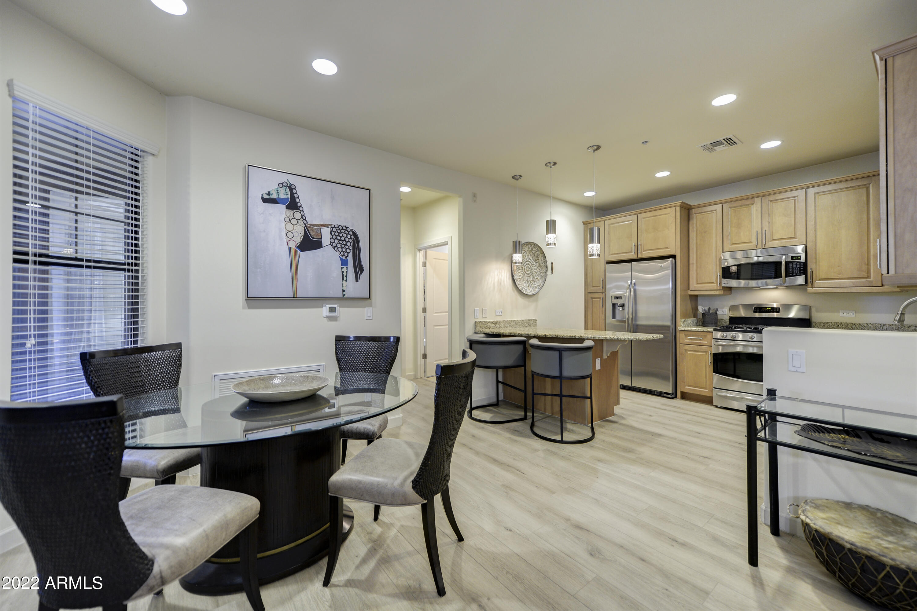 7291 North Scottsdale Road, Unit 1016 Paradise Valley, AZ 85253 - Photo 10 of 23 Dining to Kitchen