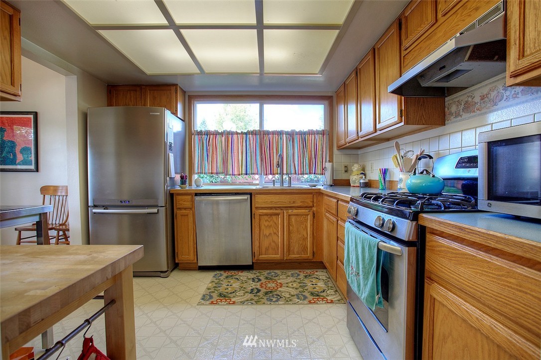 16014 132nd Place Southeast Renton, WA 98058 - Photo 14 of 25 Gallery Image 14
