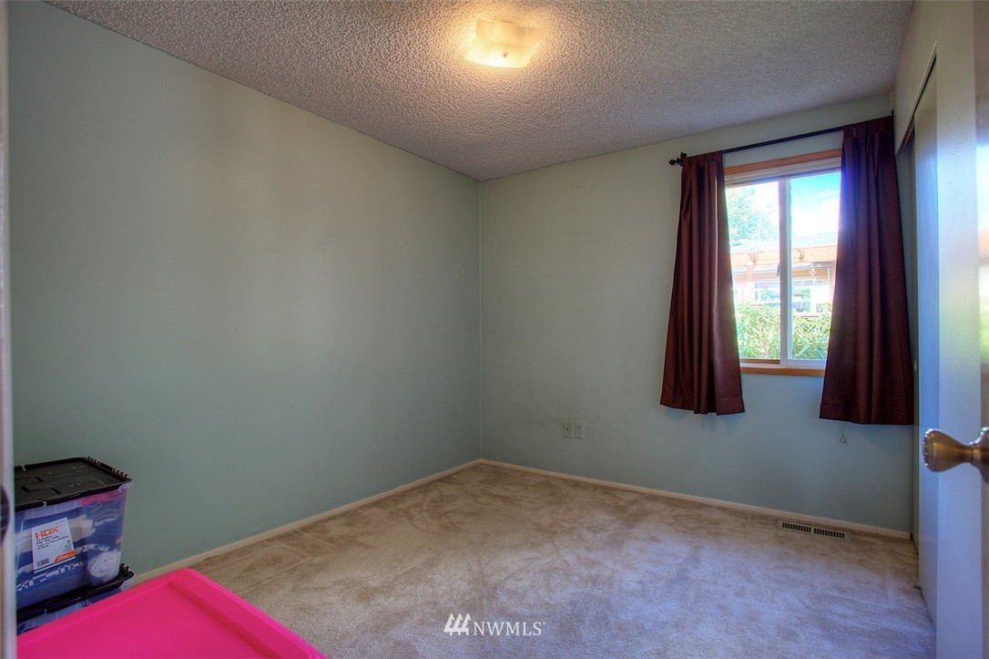 16014 132nd Place Southeast Renton, WA 98058 - Photo 19 of 25 Gallery Image 19