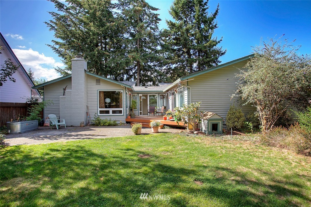 16014 132nd Place Southeast Renton, WA 98058 - Photo 4 of 25 Gallery Image 4