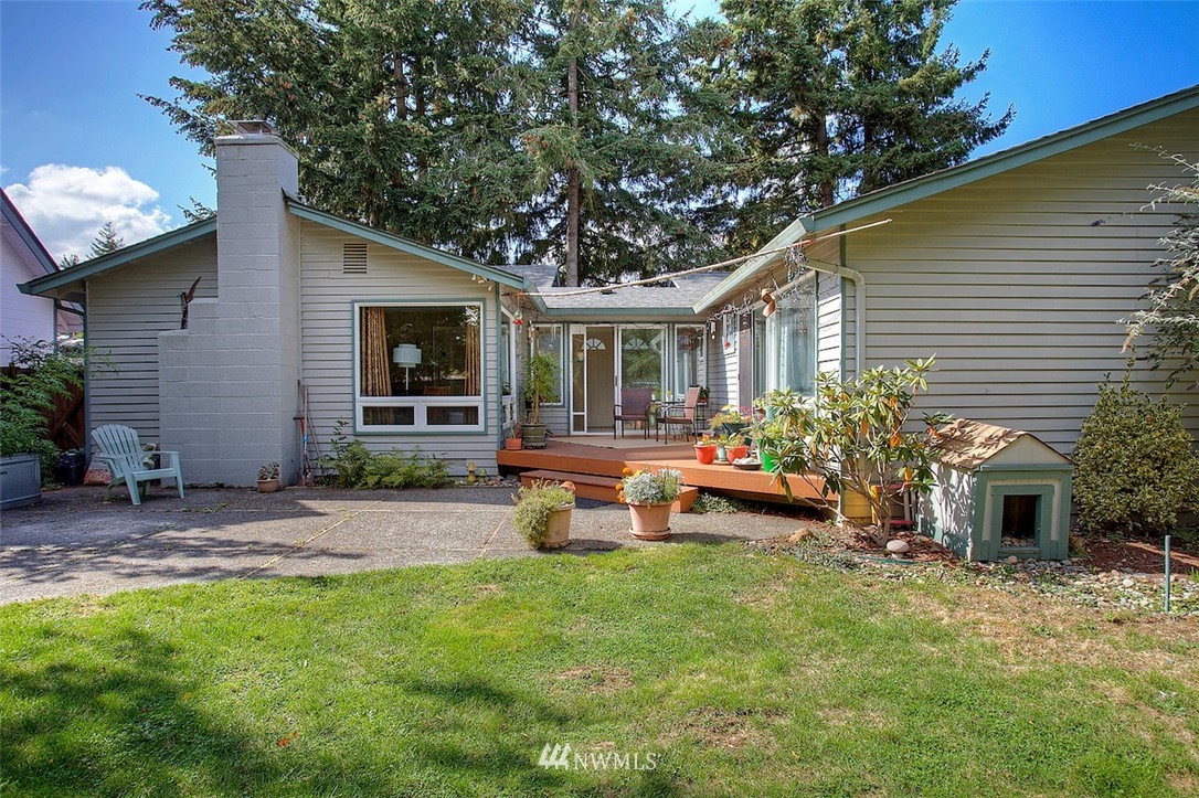 16014 132nd Place Southeast Renton, WA 98058 - Photo 5 of 25 Gallery Image 5